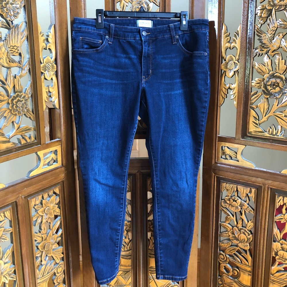 Crown & Ivy Skinny Jeans